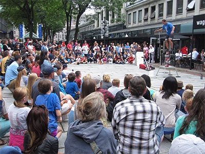 Entertainer near from Quincy Market in Boston